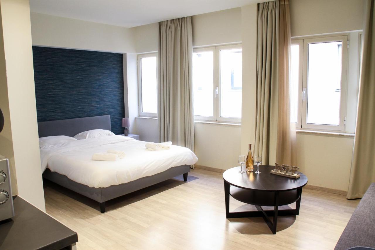 Pallados Suites Athén Kültér fotó