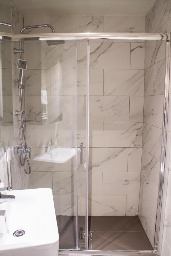Pallados Suites Athén Kültér fotó